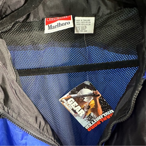 NWT Marlboro Vintage 90's Unlimited Marlboro Windbreaker Rain-jacket Large ** - Picture 10 of 14